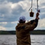 進階飛蠅釣技術：如何誘魚、提竿與操控魚線